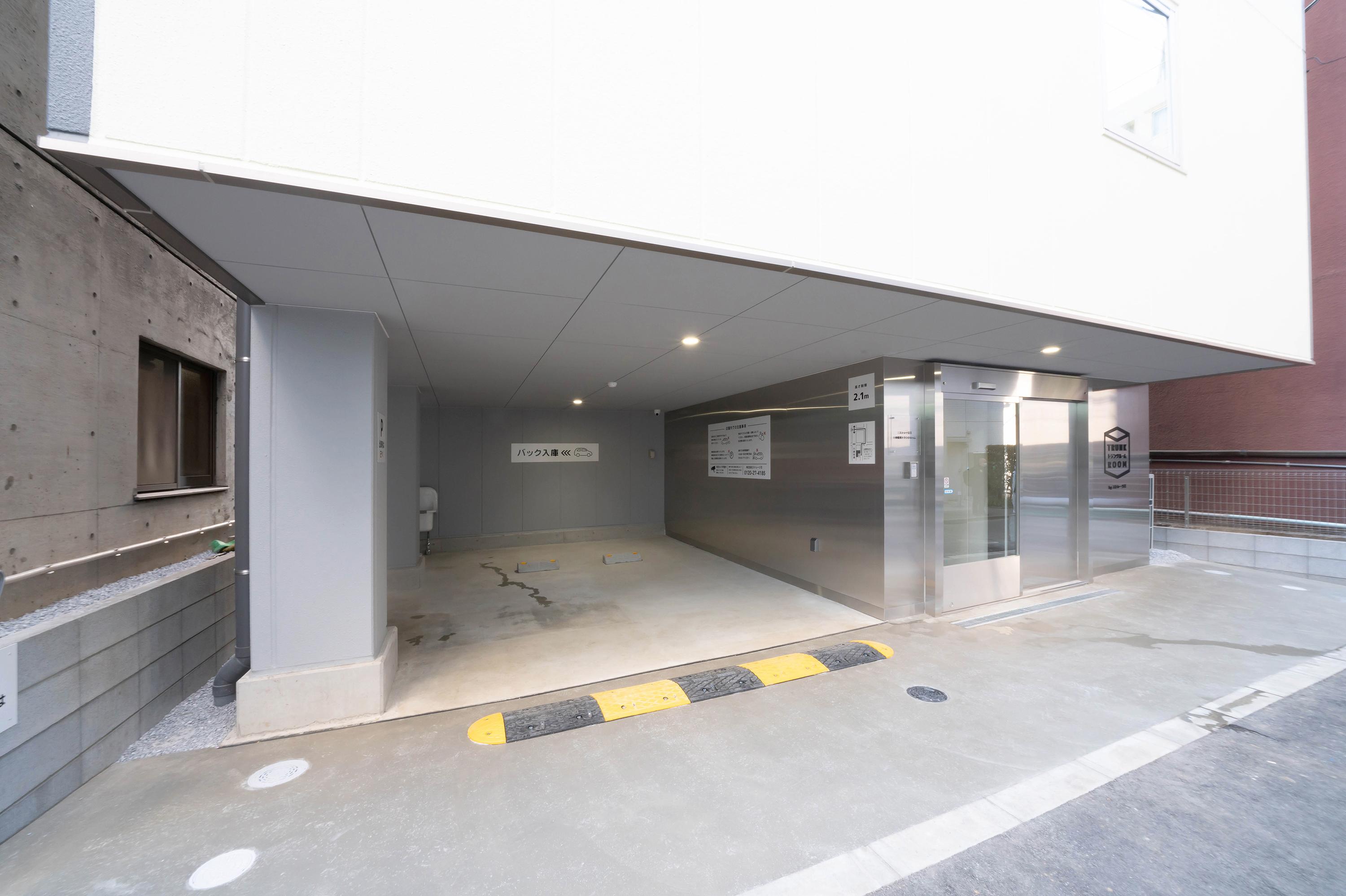 備え付けの駐車場